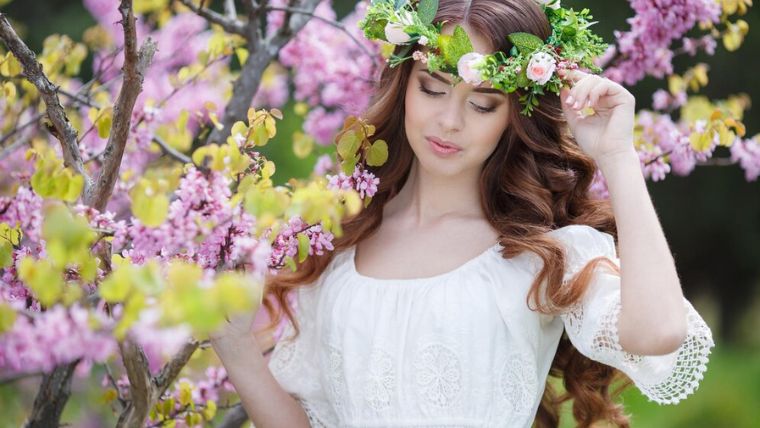 Top 10 Fresh and Fabulous Spring Hairstyles